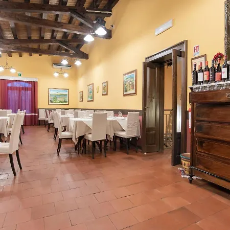 Near Mount Etna Views Дом отдыха