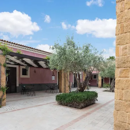 Near Mount Etna Views *